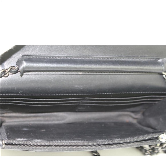 Patent Leather black Chanel quilted WOC - Picture 3 of 8